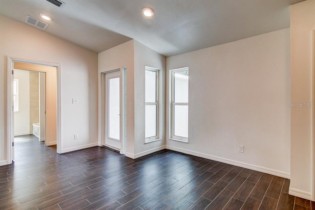 14334 Channel Drive Largo, FL 33774 - Photo 16 of 34