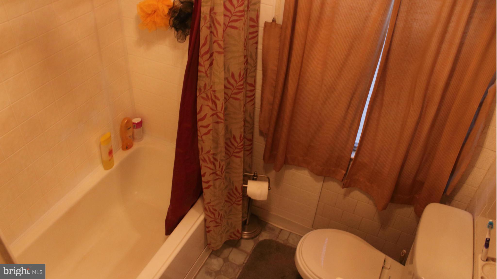 1528 Kirkwood Road Baltimore, MD 21207 - Photo 6 of 16 Bath (Master)