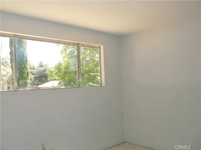 a view of a window in a room