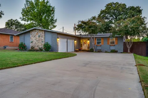 $325,000 | 181 Pine Drive, Lewisville, TX 75057