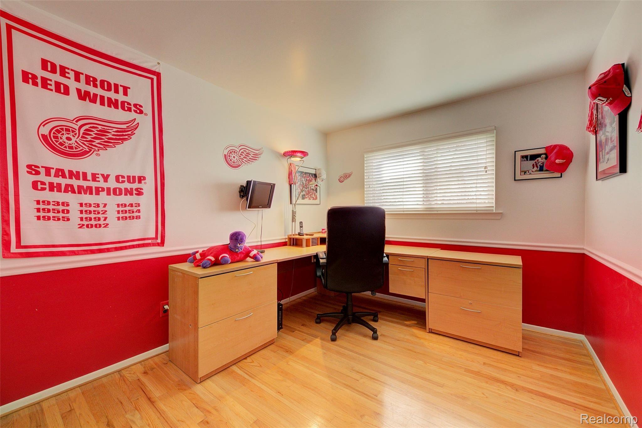 44151 Arlington Road Canton, MI 48187 - Photo 8 of 29 8 Bedroom 2 (2).jpg