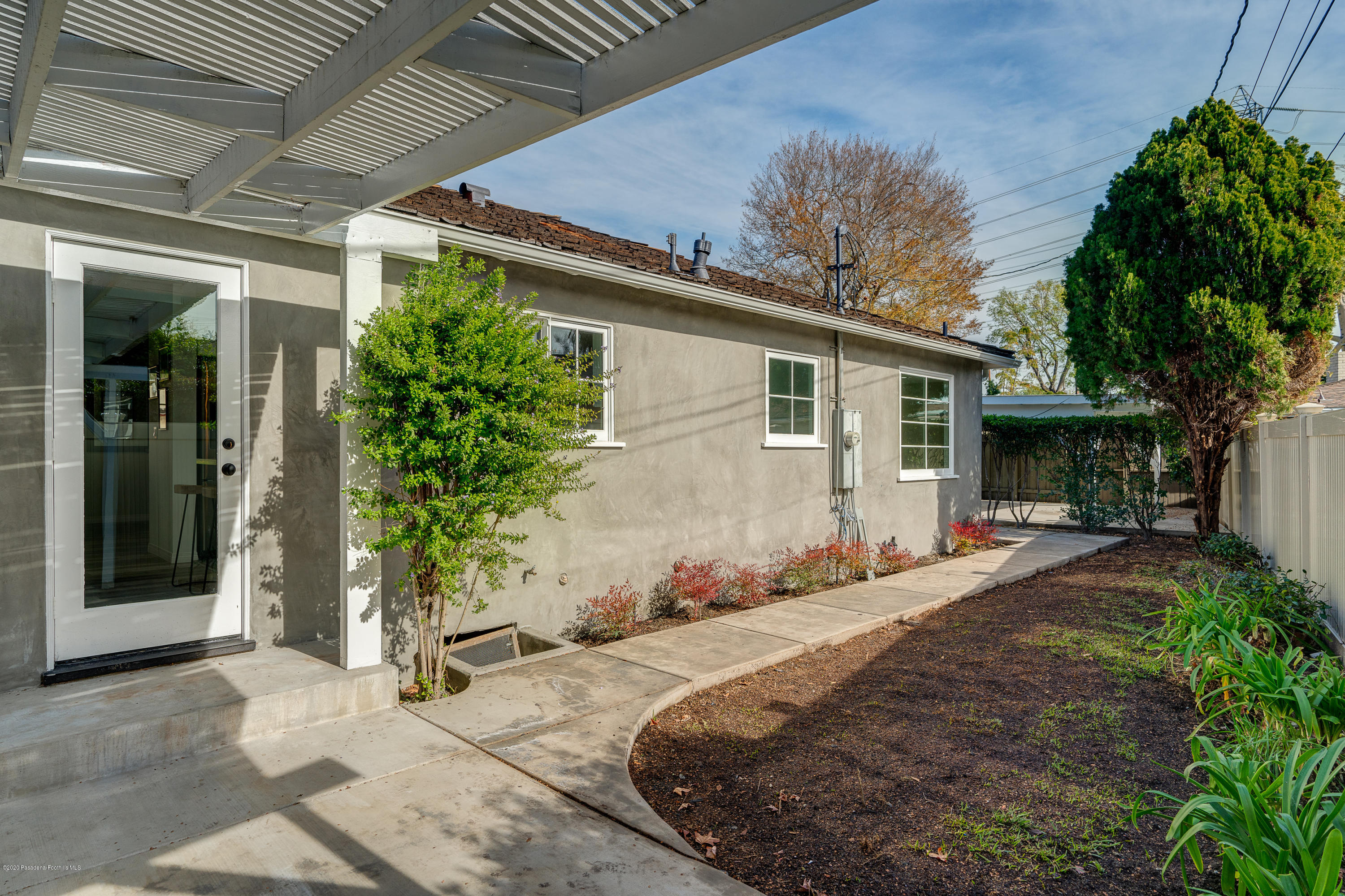 3248 George Circle Pasadena, CA 91107 - Photo 32 of 34 a front view of a house with a yard