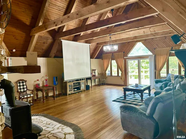 $279,900 | 1640 Old Highway 67, Chapin, IL 62628