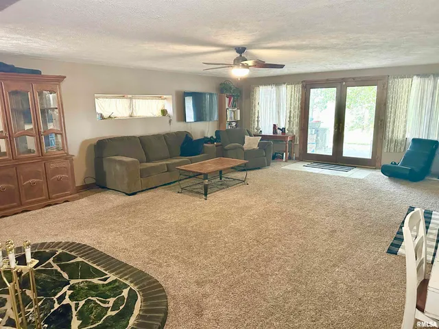 $279,900 | 1640 Old Highway 67, Chapin, IL 62628