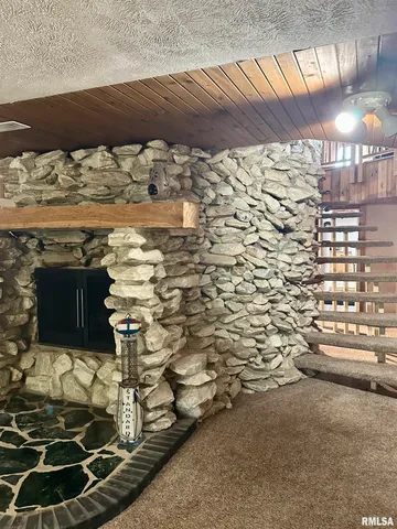 $285,000 | 1640 Old Highway 67, Chapin, IL 62628