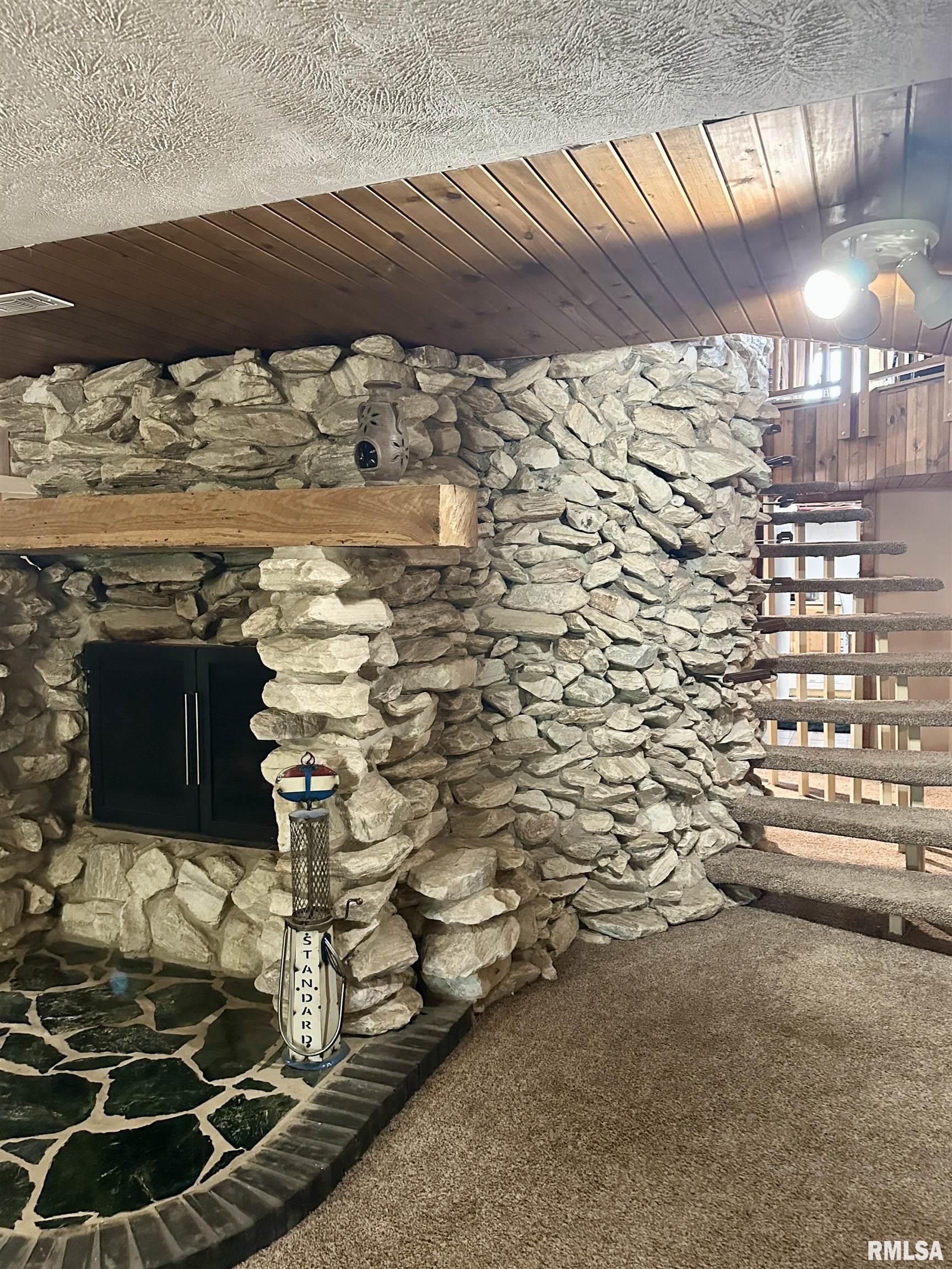 1640 Old Highway 67 Chapin, IL 62628 - Photo 46 of 82