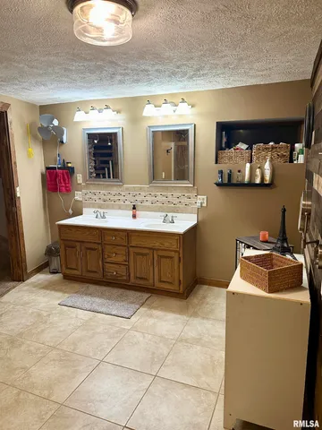 $279,900 | 1640 Old Highway 67, Chapin, IL 62628