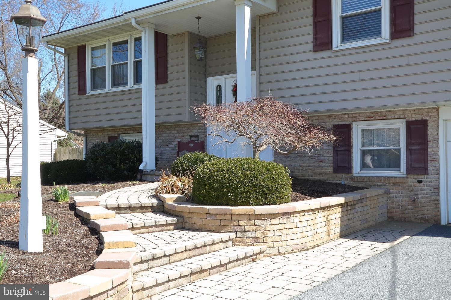 719 Union School Road Mount Joy, PA 17552 - Photo 3 of 6 Gallery Image 3