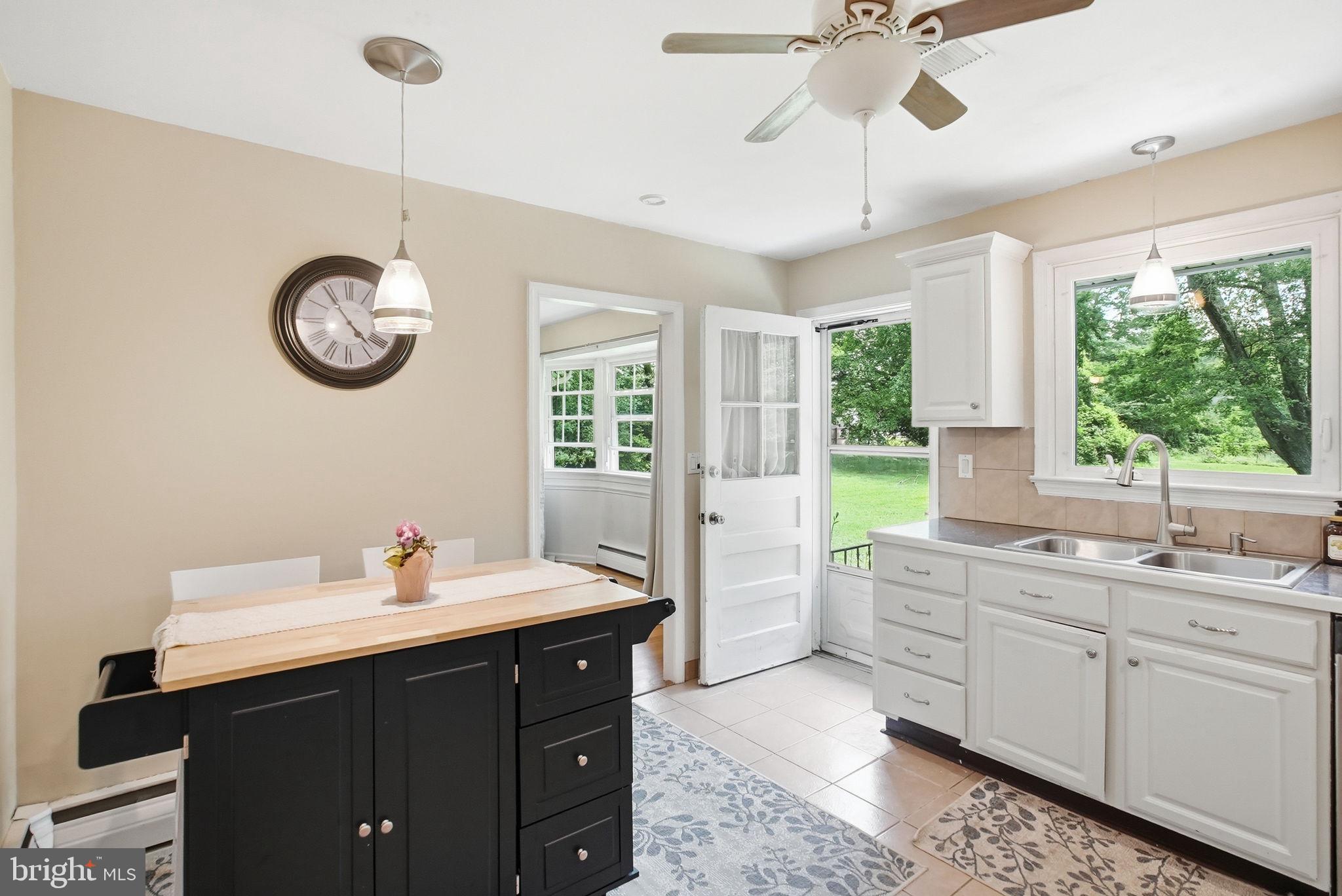 2402 Hickory Hill Road Chadds Ford, PA 19317 - Photo 10 of 33 Kitchen