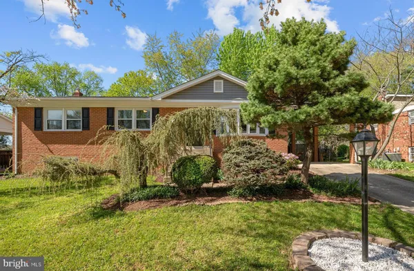 $495,000 | 6818 Groveton Drive, Clinton, MD 20735