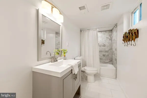 $495,000 | 6818 Groveton Drive, Clinton, MD 20735