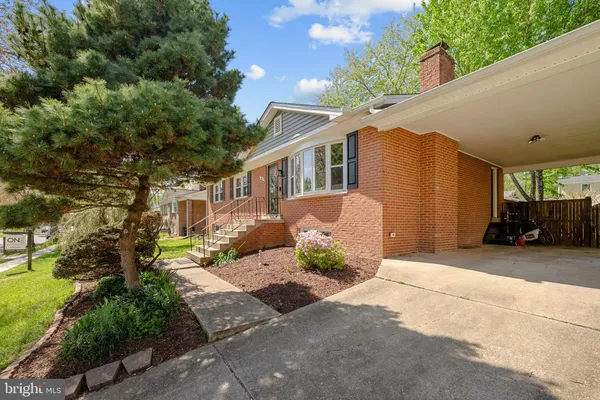 $495,000 | 6818 Groveton Drive, Clinton, MD 20735
