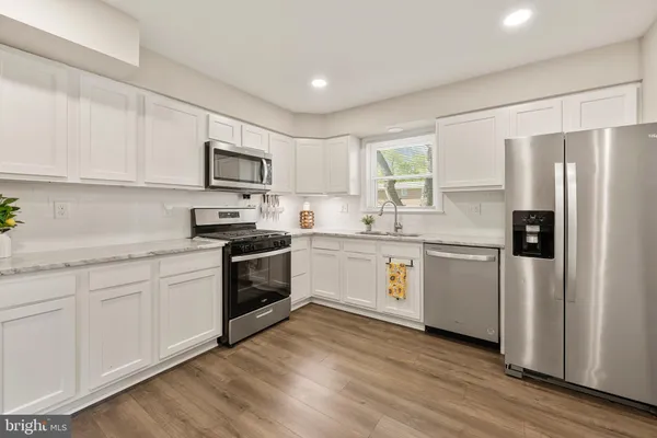 $495,000 | 6818 Groveton Drive, Clinton, MD 20735