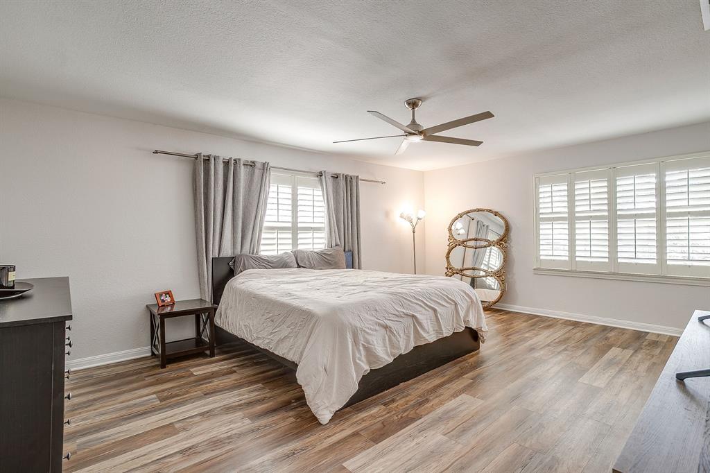 6504 Genoa Road Fort Worth, TX 76116 - Photo 20 of 40 Overised Primary Bedroom