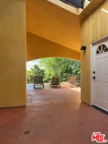 $10,000 | 8302 South Sepulveda Boulevard, Los Angeles, CA 90045