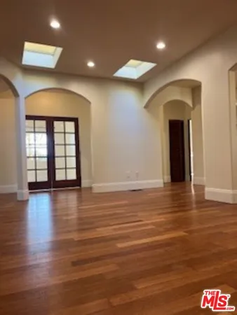 $8,500 | 8302 South Sepulveda Boulevard, Los Angeles, CA 90045