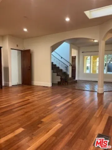 $10,000 | 8302 South Sepulveda Boulevard, Los Angeles, CA 90045