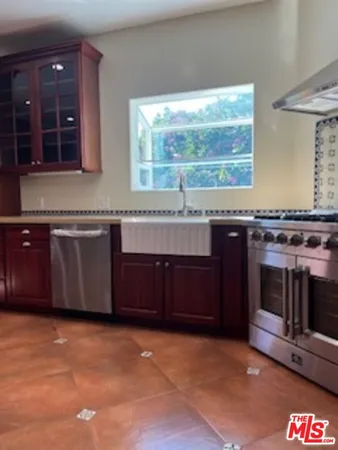 $8,500 | 8302 South Sepulveda Boulevard, Los Angeles, CA 90045