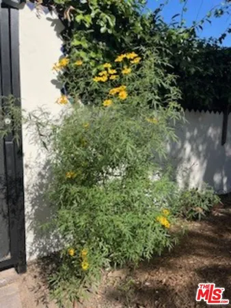 $8,500 | 8302 South Sepulveda Boulevard, Los Angeles, CA 90045