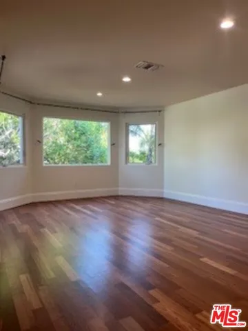 $10,000 | 8302 South Sepulveda Boulevard, Los Angeles, CA 90045