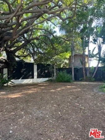 $8,500 | 8302 South Sepulveda Boulevard, Los Angeles, CA 90045