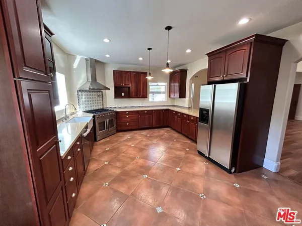 $8,500 | 8302 South Sepulveda Boulevard, Los Angeles, CA 90045