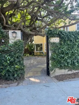$8,500 | 8302 South Sepulveda Boulevard, Los Angeles, CA 90045