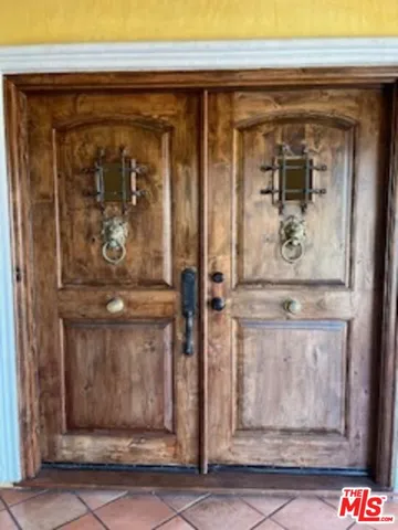 $10,000 | 8302 South Sepulveda Boulevard, Los Angeles, CA 90045