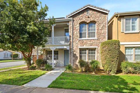 $879,000 | 7902 English Oak Circle, Gilroy, CA 95020