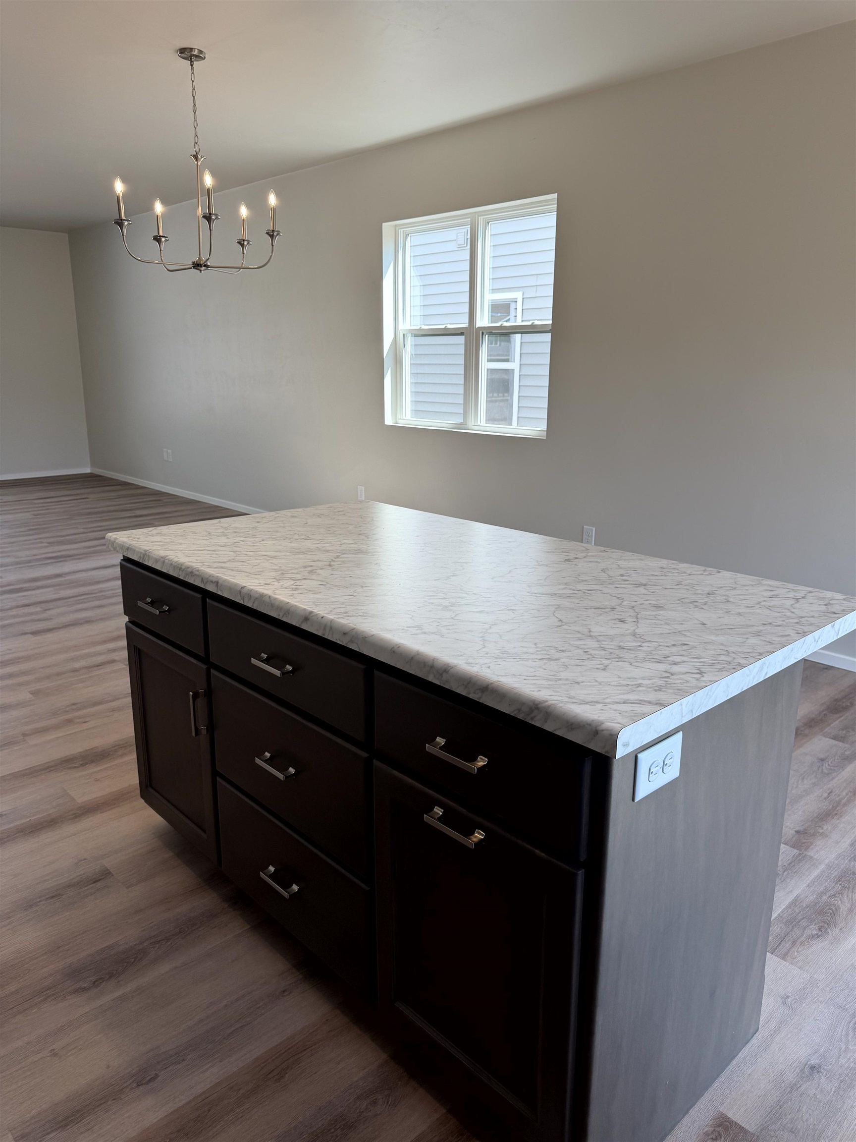 2205 East Golden Gate Drive Appleton, WI 54913 - Photo 5 of 13 Gallery Image 5