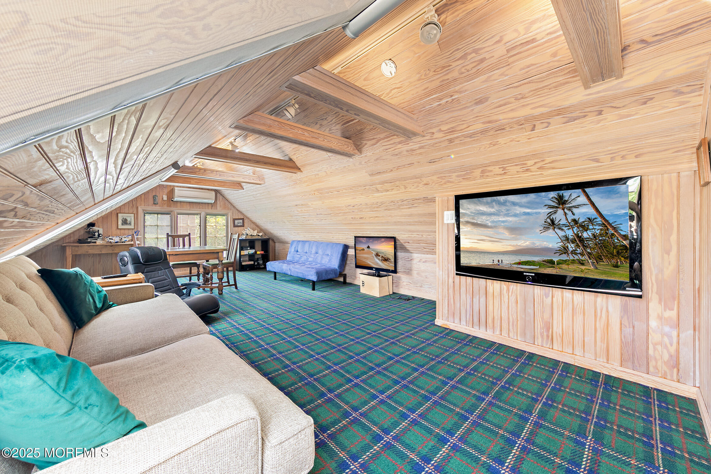 45 Wardell Avenue Rumson, NJ 07760 - Photo 25 of 57 a living room with furniture and a view of kitchen