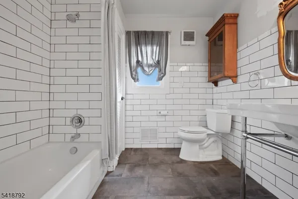 $899,999 | 423 Windmill Way, Somerville, NJ 08876