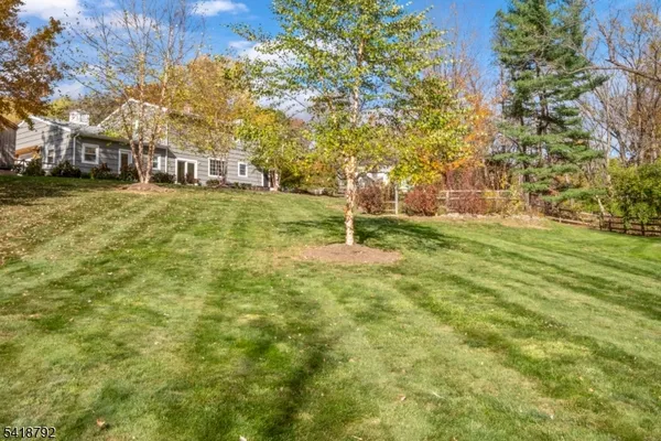 $899,999 | 423 Windmill Way, Somerville, NJ 08876