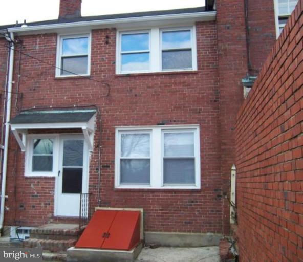 922 North Hill Road Baltimore, MD 21218 - Photo 13 of 14 a building view with a outdoor space