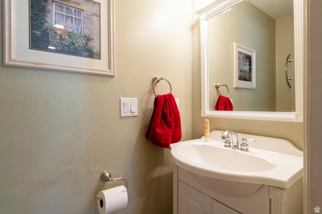 3118 South 975 East Bountiful, UT 84010 - Photo 15 of 44