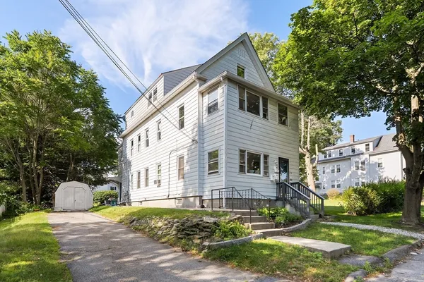 $2,000 | 178 Cohasset Street, Unit 1, Worcester, MA 01604