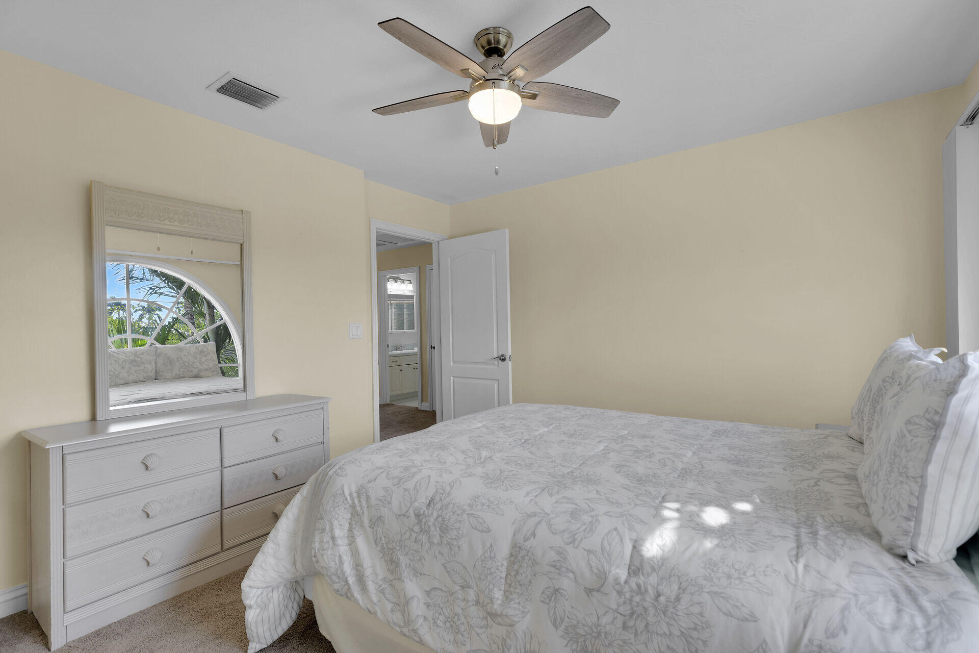 210 14th Street Key Colony Beach, FL 33051 - Photo 58 of 78 Second Guest Bedroom