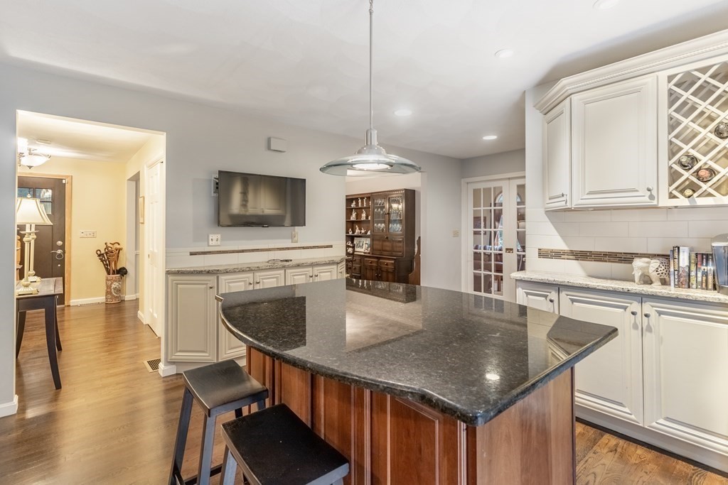 249 Ipswich Road Boxford, MA 01921 - Photo 8 of 38