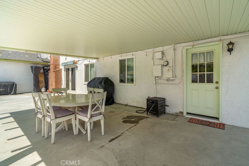 5444 Peacock Lane Riverside, CA 92505 - Photo 63 of 73