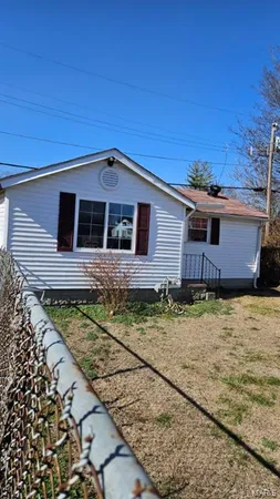 $23,000 | 627 North 75th Street, East St. Louis, IL 62203