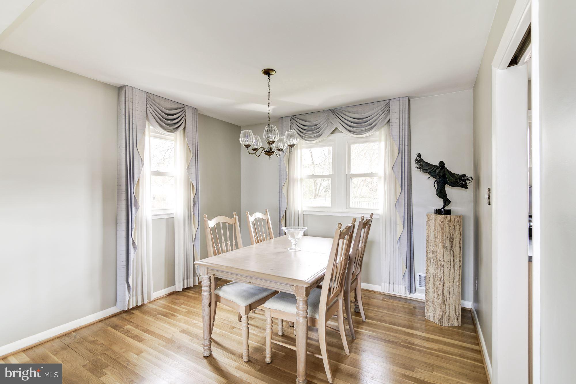 7013 Sea Cliff Road McLean, VA 22101 - Photo 4 of 22 Dining Room