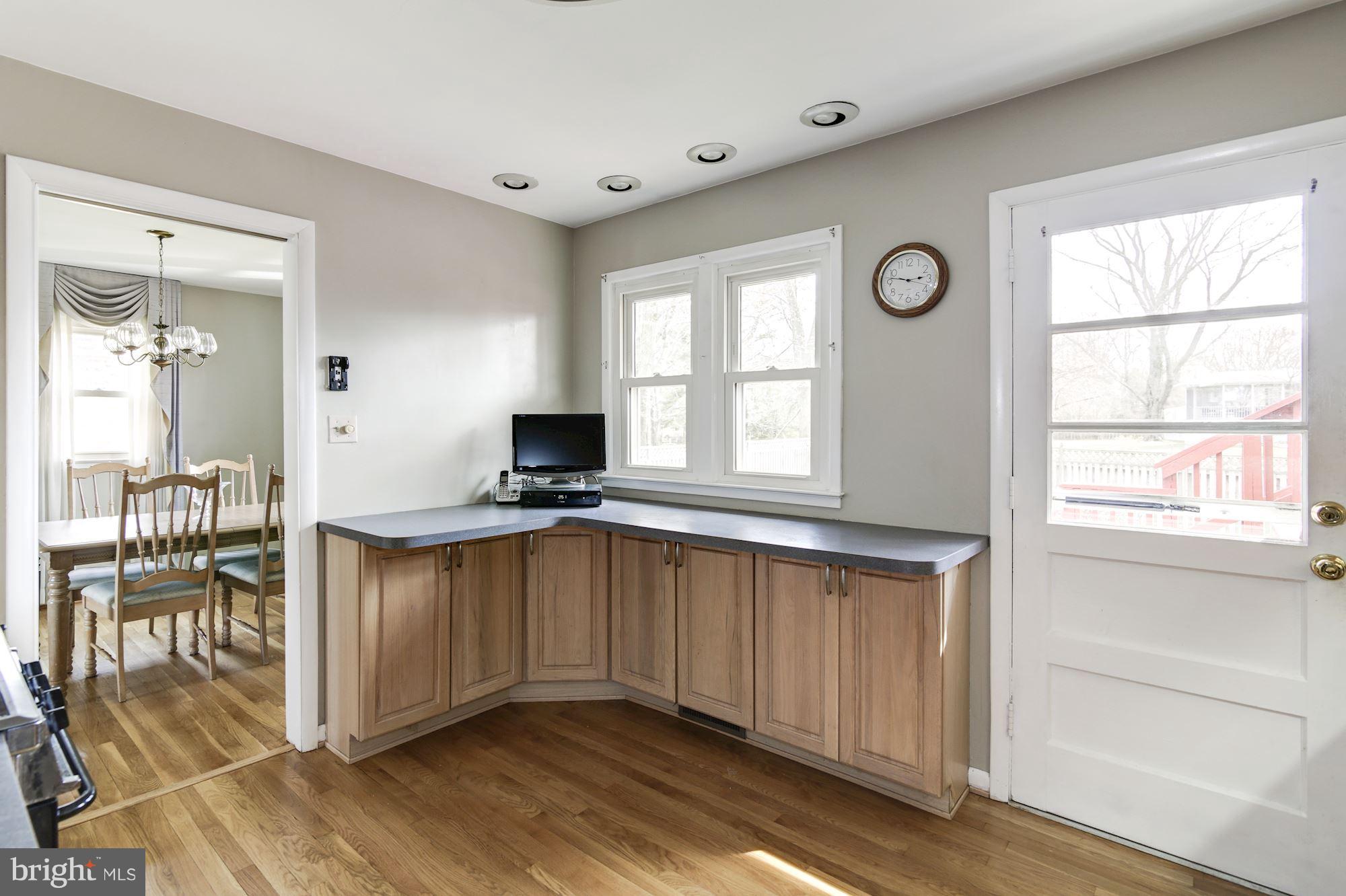 7013 Sea Cliff Road McLean, VA 22101 - Photo 6 of 22 Kitchen with Great Counter Space!