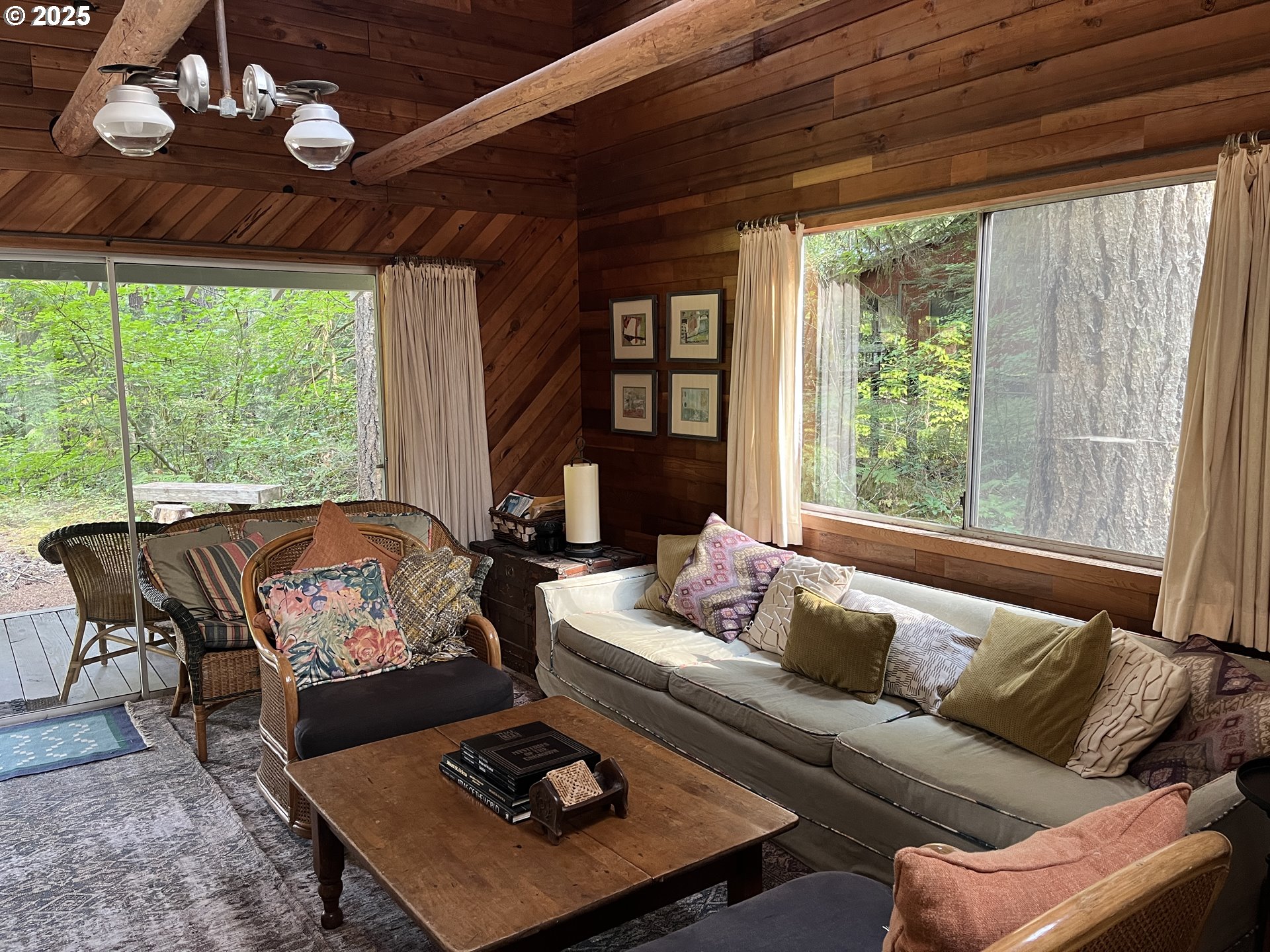 64 Northwoods Cougar, WA 98616 - Photo 21 of 22 a living room with furniture and a large window