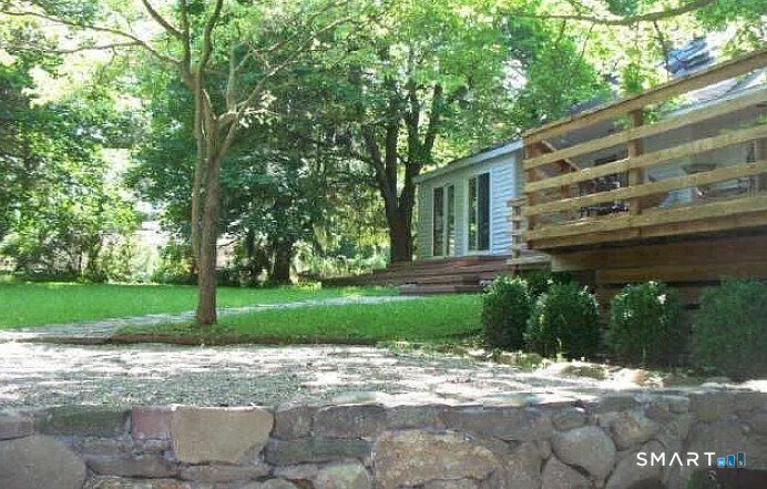 335 Greens Farms Road Westport, CT 06880 - Photo 14 of 15