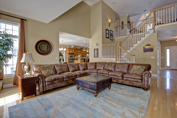 165 Riverside Drive Wrentham, MA 02093 - Photo 8 of 30 Gallery Image 8