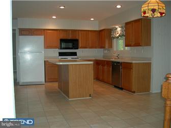 271 Rock Run Road Yardley, PA 19067 - Photo 4 of 12 Kitchen