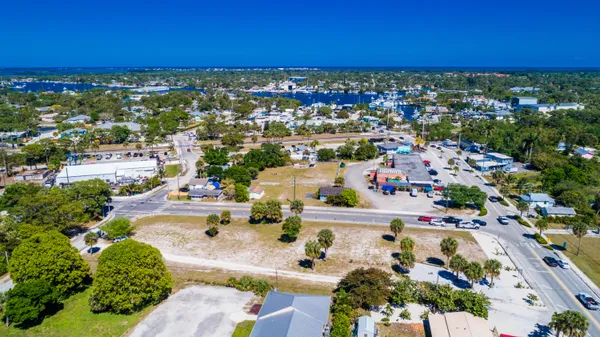 $1,600,000 | 4878 Southeast Commerce Avenue, Stuart, FL 34997