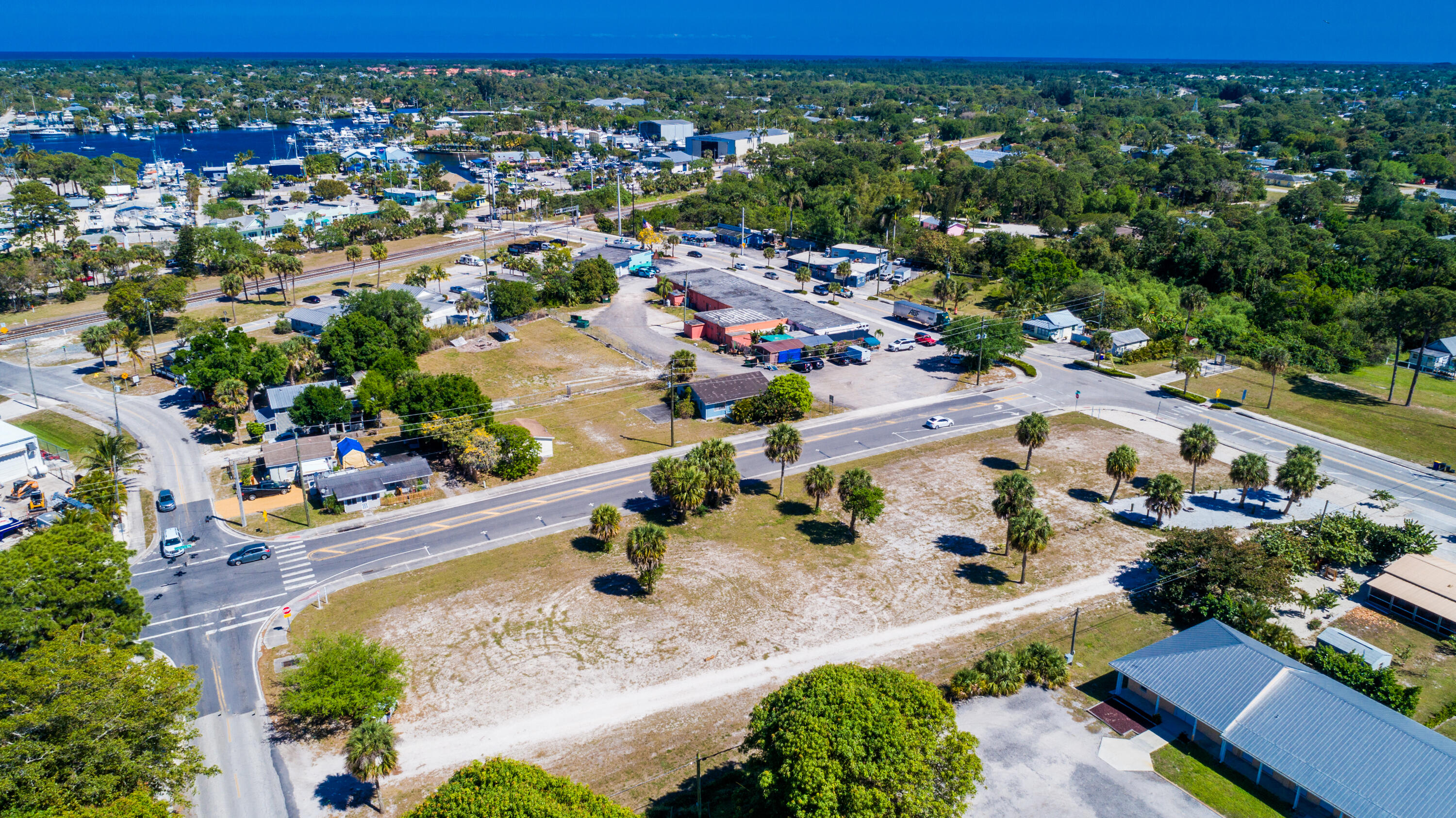 4878 Southeast Commerce Avenue Stuart, FL 34997 - Photo 9 of 13 4878 SE Commerce Ave Stuart FL-print-014