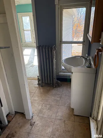 $39,000 | 552 11th Avenue South, Clinton, IA 52732