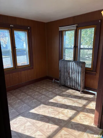 $39,000 | 552 11th Avenue South, Clinton, IA 52732